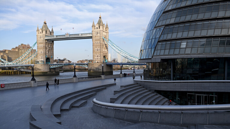 كورونا.. بريطانيا تسجل 16509 وفاة في المستشفيات