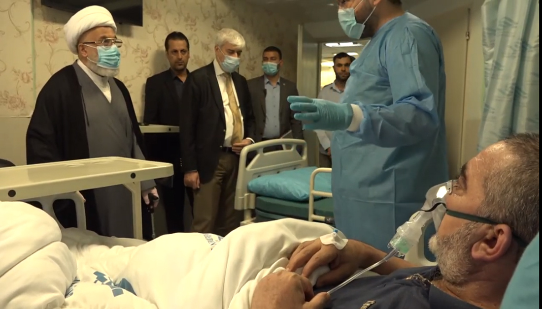 بعد تكفل العتبة الحسينية بعلاج الحالات الحرجة.. ممثل المرجعية يتفقدهم للاطمئنان على وضعهم الصحي (فيديو)