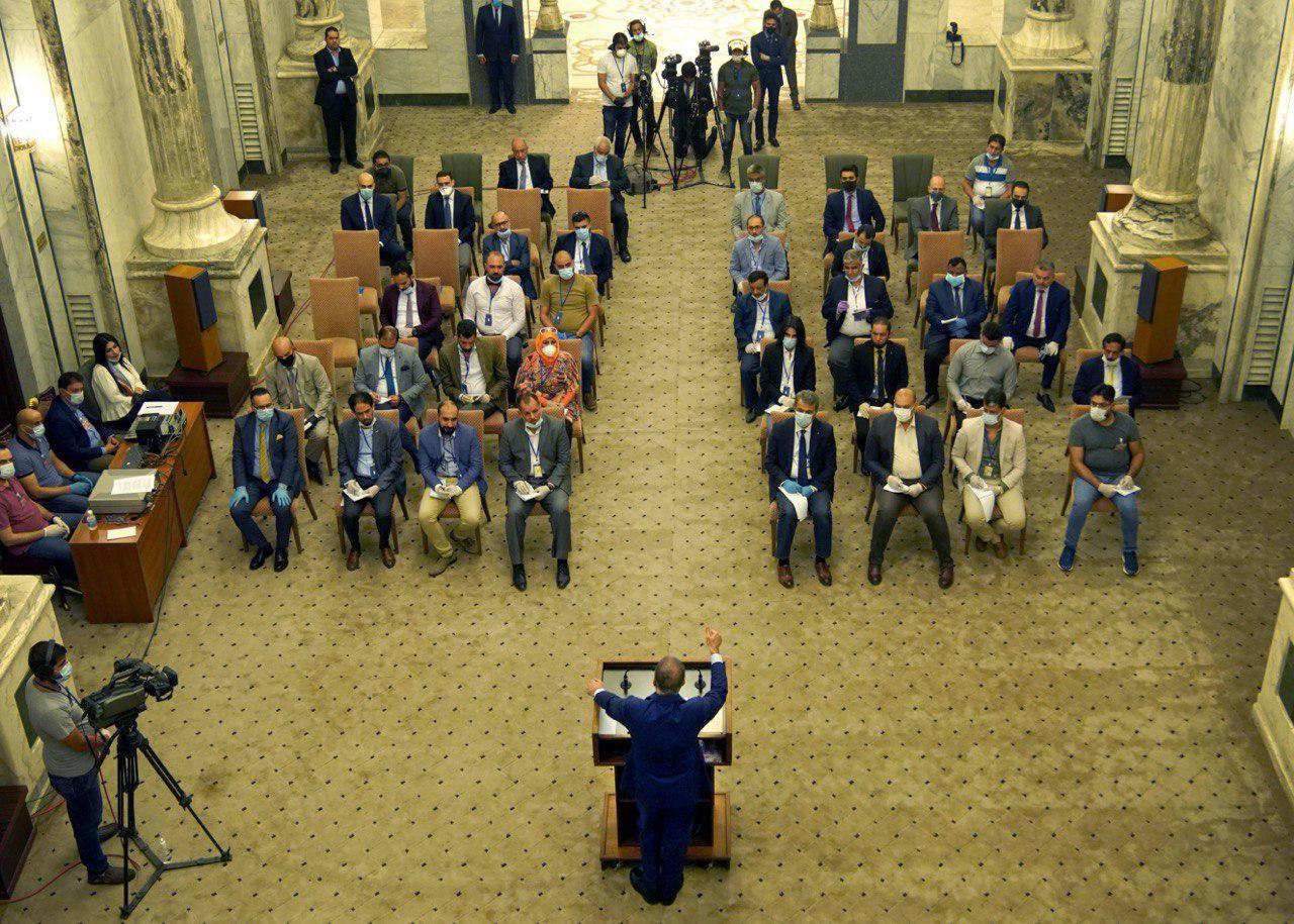 النزاهة النيابية توضح بشأن حديث الكاظمي عن وجود حنطة تالفة في نينوى