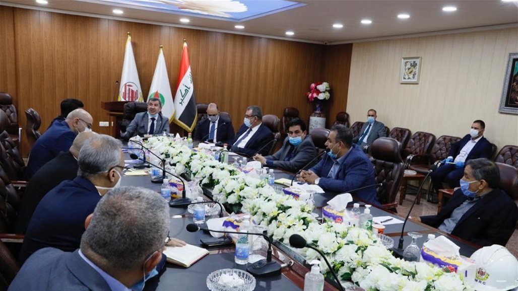 وزير النفط: ايقاف حرق الغاز وتحسين نوعية الوقود من أولوياتنا