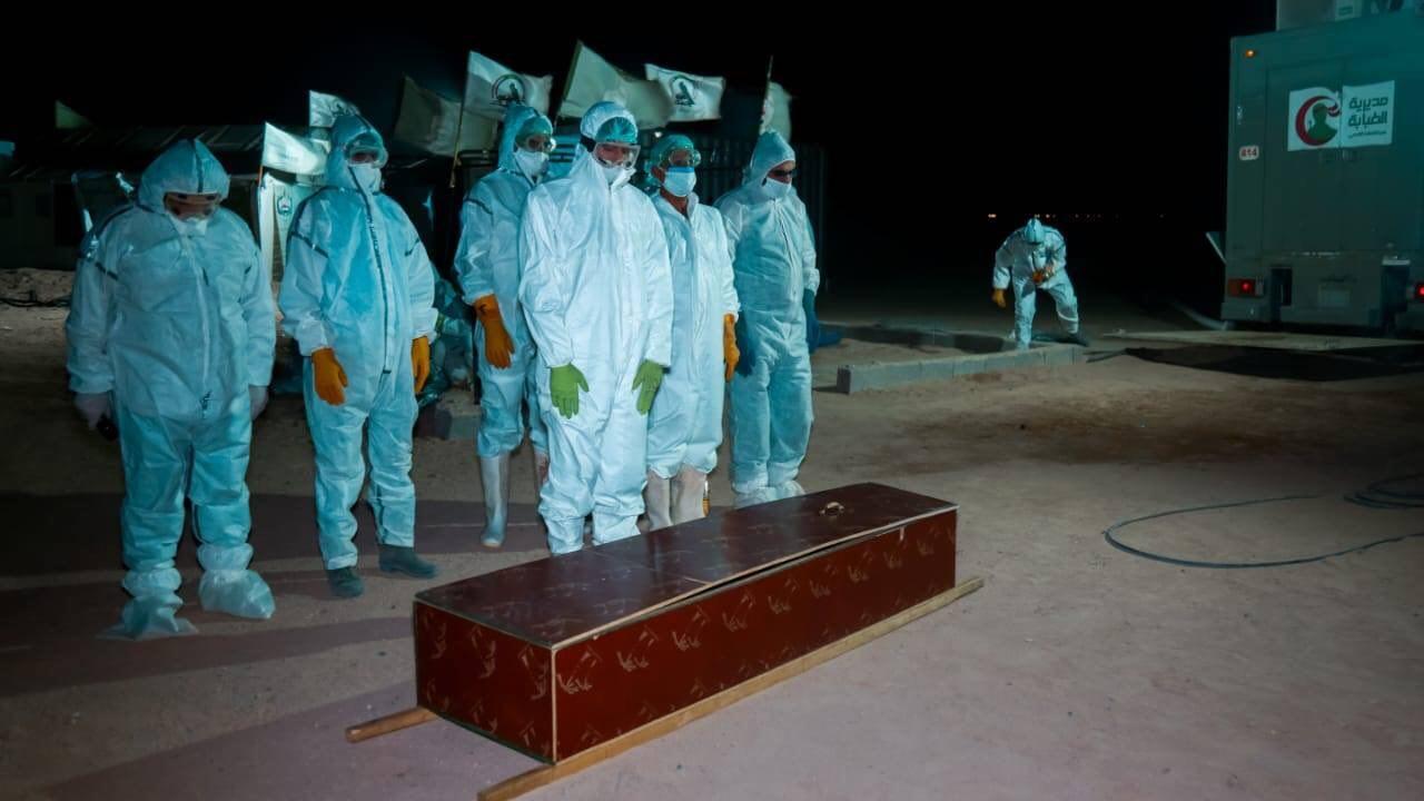 الحشد الشعبي يعلن دفن 67 جثة لمتوفين بكورونا خلال الـ24 ساعة الماضية (صور)