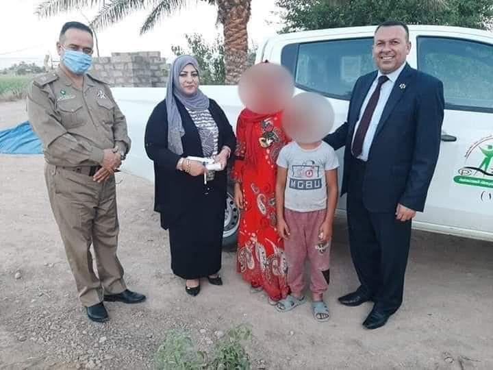 مؤسسة خيرية في كربلاء توصل مساعدات مالية للايتام في سامراء وتنفق مليون دولار سنويا على ايتام العراق