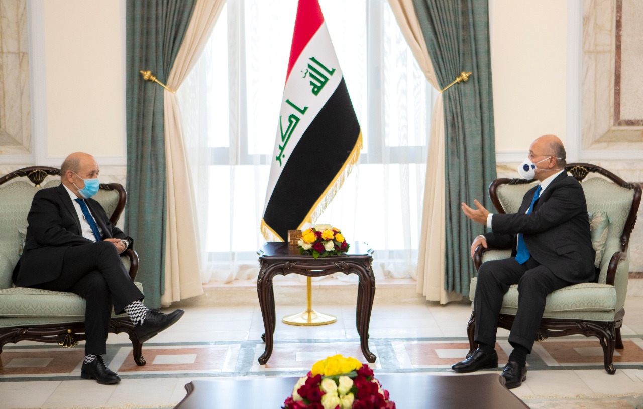رئيس الجمهورية لمبعوث فرنسي: العراق يتطلع لموقف دولي داعم لحماية سيادته وأراضيه (فيديو)