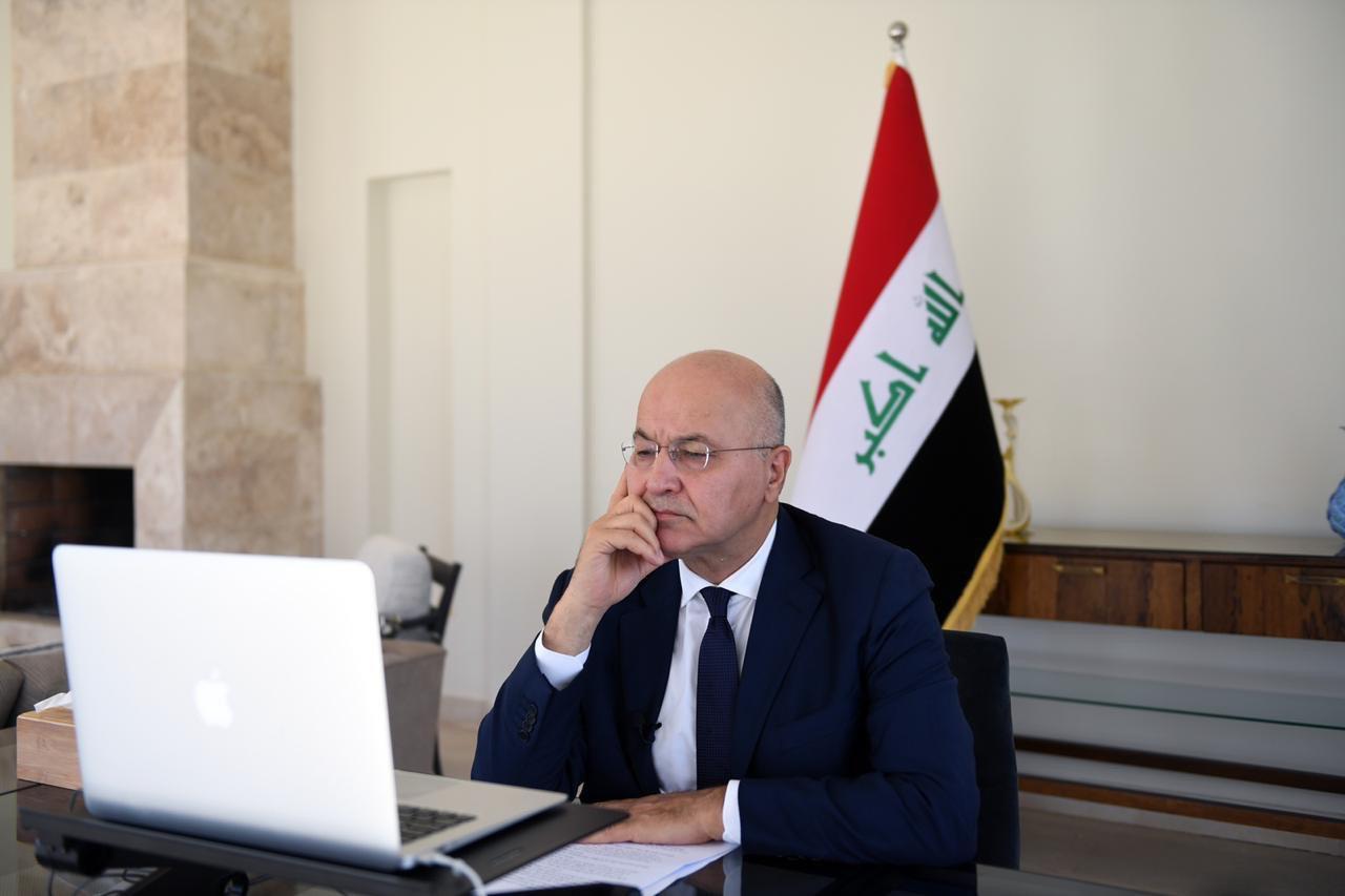 "الأزمة السياسية لا تحتمل التسويف".. صالح يرحب بإعلان الكاظمي موعد الانتخابات المبكرة