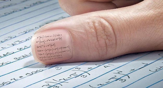 اعتقال 15 مروجاً لأجهزة الغش الامتحاني في خمس محافظات