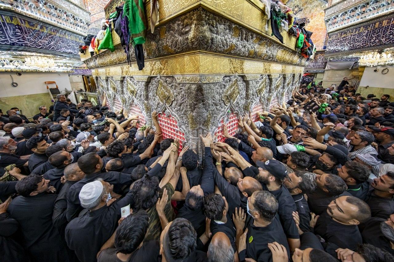 تقرير مصور.. حرم الامام الحسين (ع) في يوم الاربعين