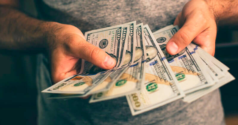 استمرار ارتفاع أسعار صرف الدولار في الأسواق العراقية