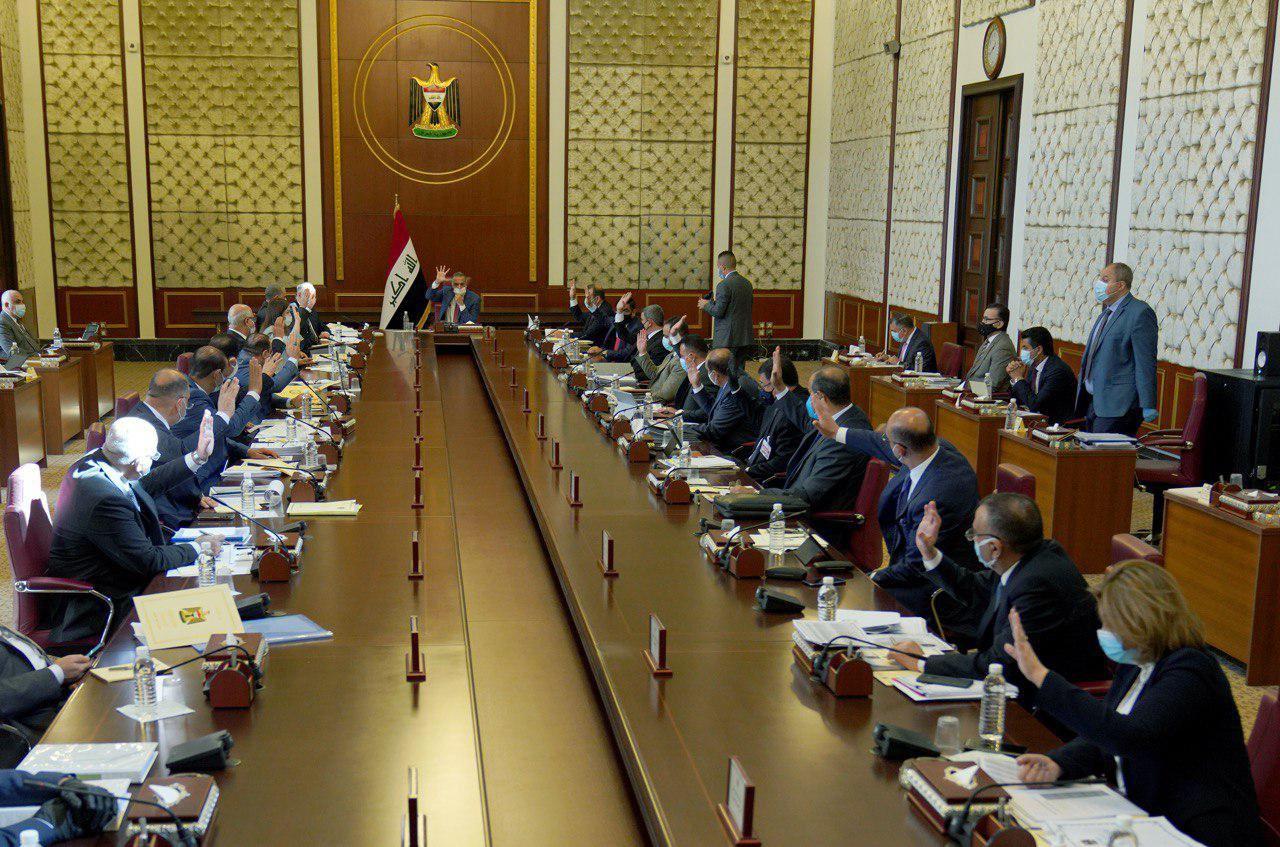 حكومة التوقّعات والإيحاءات العجيبة