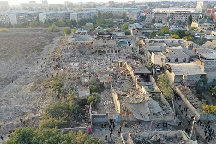 اذربيجان: قتلى وجرحى بهجوم صاروخي ارميني "شنيع" على مدينة غنجة (صور)
