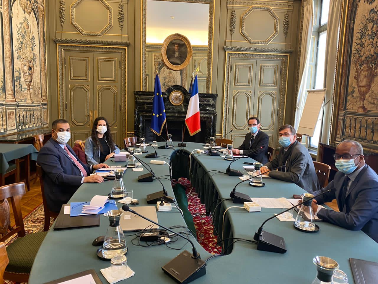 فرنسا تبدي استعدادها الكامل لتطوير العلاقات المصرفية مع العراق