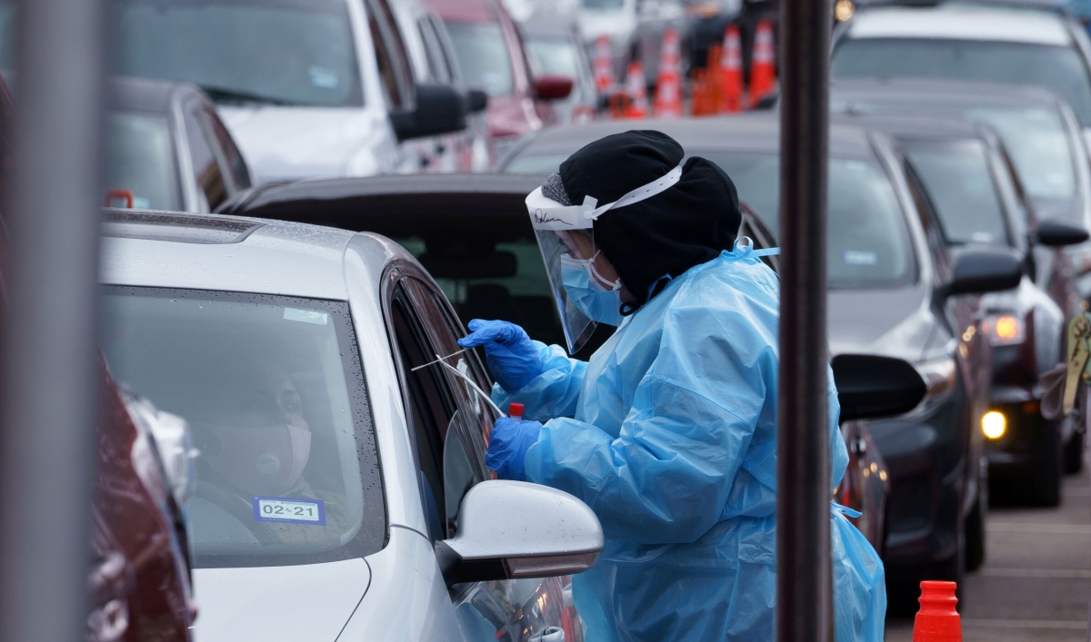 منحنى خطير.. الصحة العالمية تعلق على تسجيل 3 ملايين إصابة بكورونا فى منطقة الشرق الأوسط