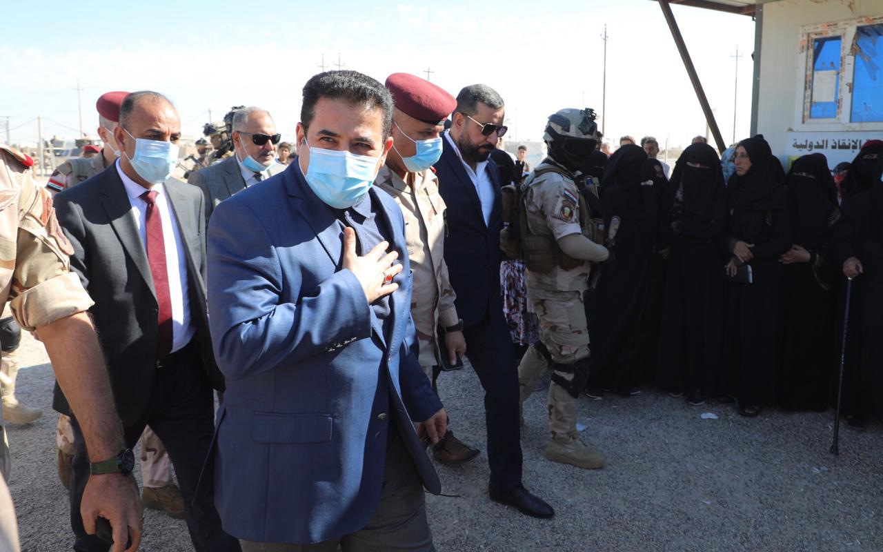 الأعرجي من الحبانية: العمل على غلق مخيمات النازحين وصل الى مراحل متقدمة (صور)