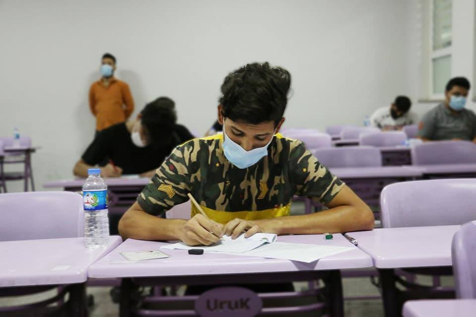 التربية: كمامات للطلبة حال استئناف الدوام الرسمي