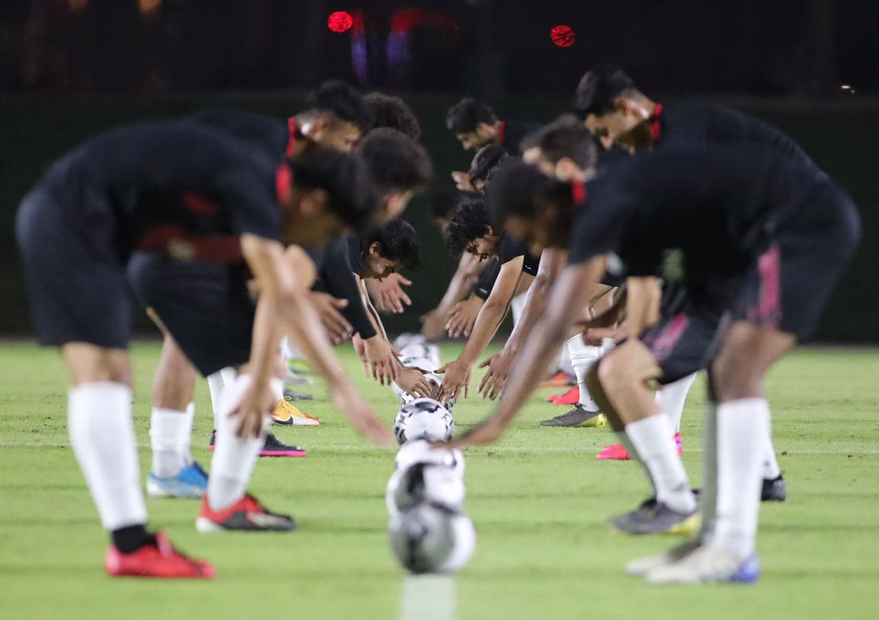 ضعف الإجراءات الاحترازية بالدوري يُلقي بظلاله على المنتخب الوطني