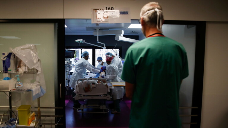 كورونا.. السلطات الفرنسية تتحدث عن "ضوء في نهاية النفق"