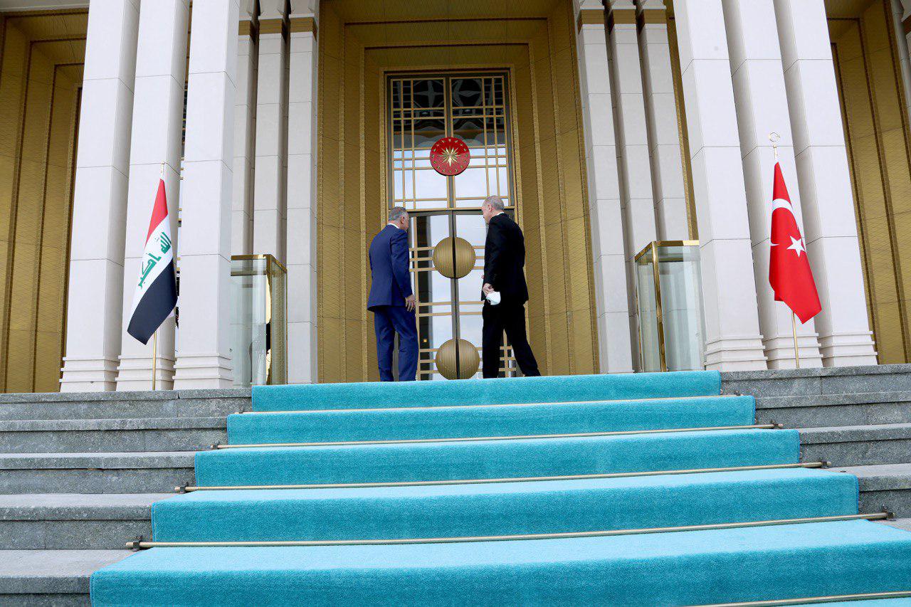 الكاظمي وأردوغان يترأسان الاجتماع الموسع للوفدين العراقي والتركي
