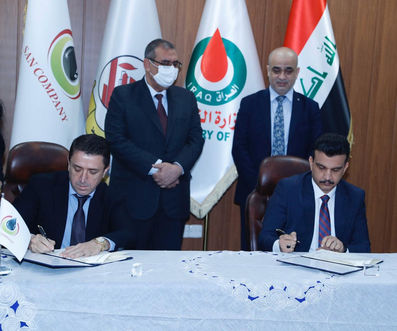 النفط توقع عقد استثماري لمشروع وحدة هدرجة وتحسين البنزين في محافظة النجف