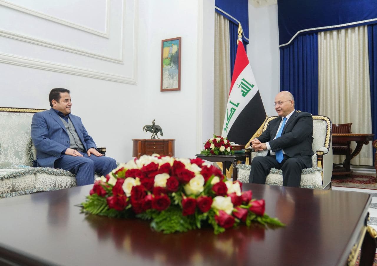 رئيس الجمهورية ومستشار الأمن القومي يبحثان تأمين البعثات الدبلوماسية وملاحقة "الخارجين عن القانون"