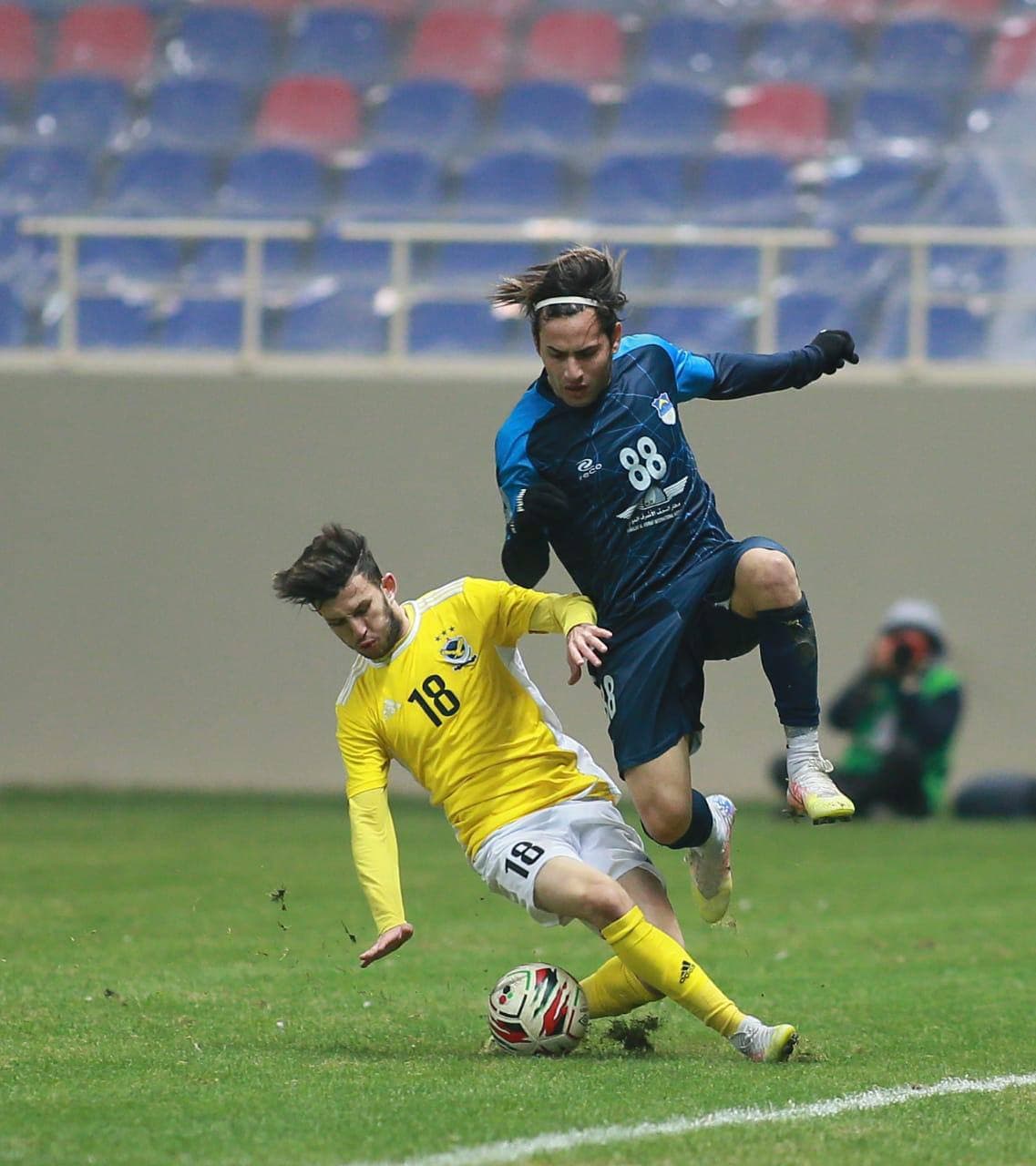 عقوبة ضد لاعب عراقي "بصق" بوجه محترف أجنبي (فيديو)