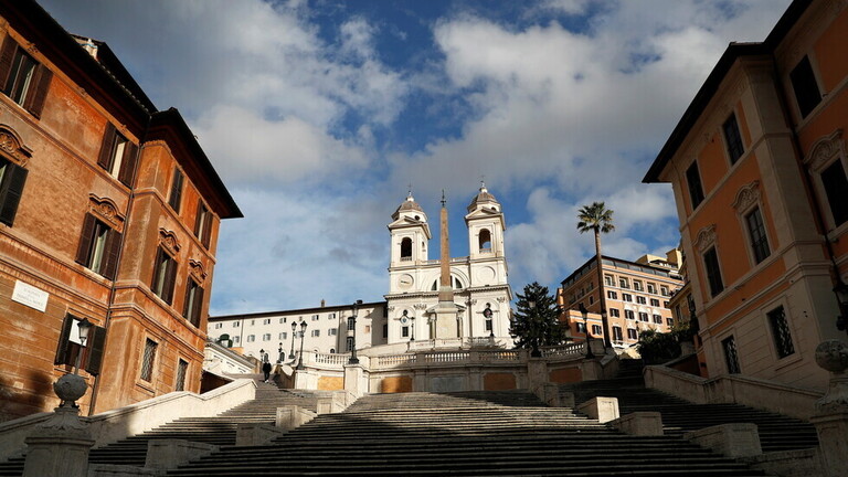 إيطاليا تسجل أكثر من 16200 إصابة و575 وفاة جديدة بكورونا