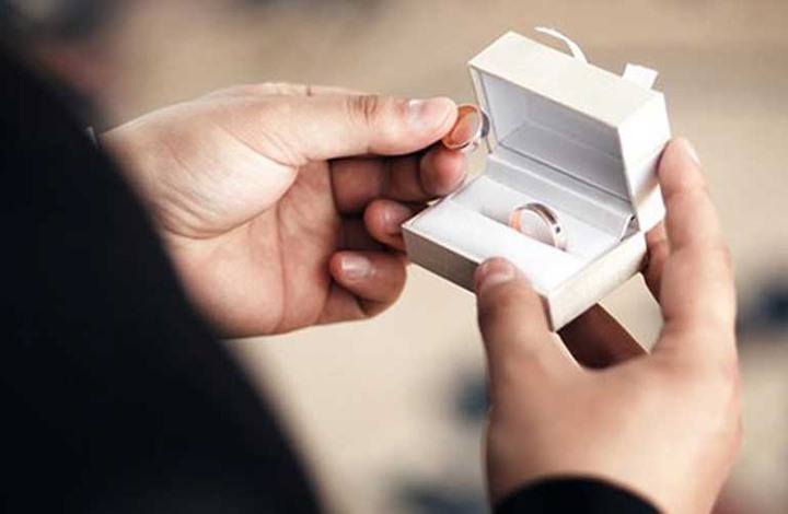 "الغلاء والرفض والفقر".. عوانس بين خيبة الانتظار وفارس الأحلام