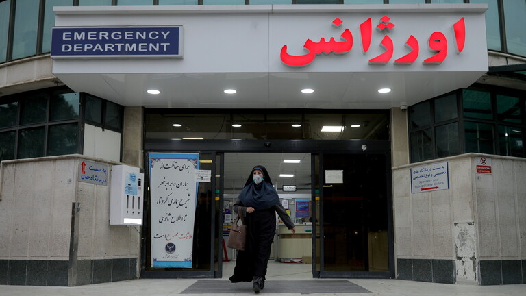 إيران تعزل قرية بعد اكتشاف إصابات بالسلالة "البريطانية" من كورونا