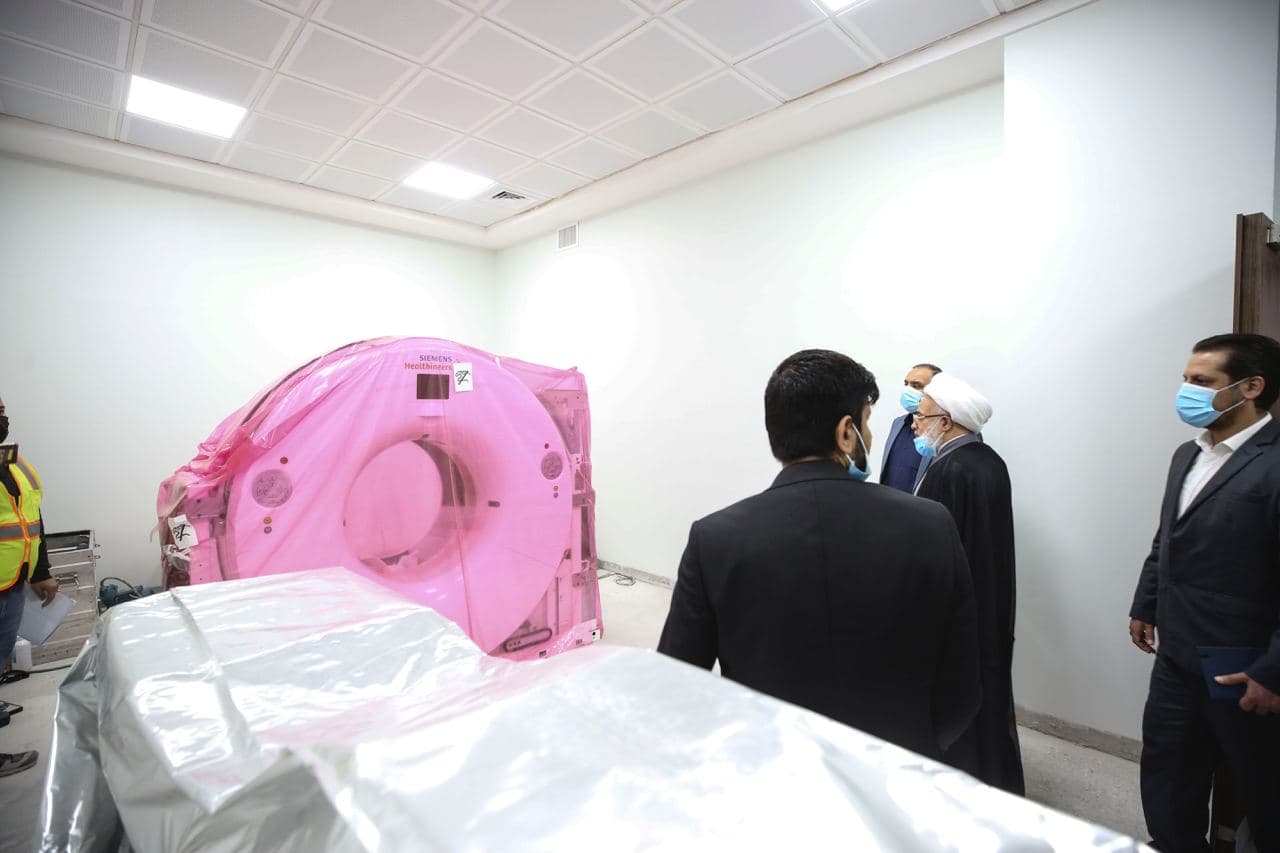 نصب اجهزة متطورة لعلاج امراض السرطان في مستشفى تنجزه العتبة الحسينية بكربلاء (فيديو)