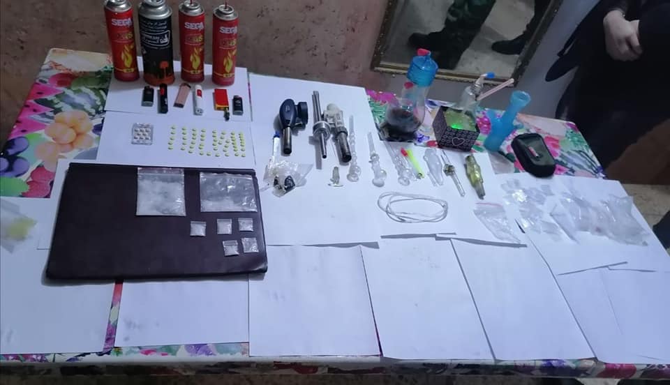 بالصور.. القبض على امرأتين بتهمة ترويج المخدرات جنوب غربي بغداد