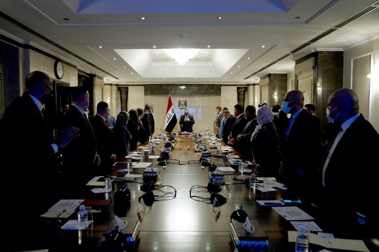 الكاظمي: لم يعد مقبولاً أن تمضي معاملات المواطنين بصيغة مستخدمة منذ قرن