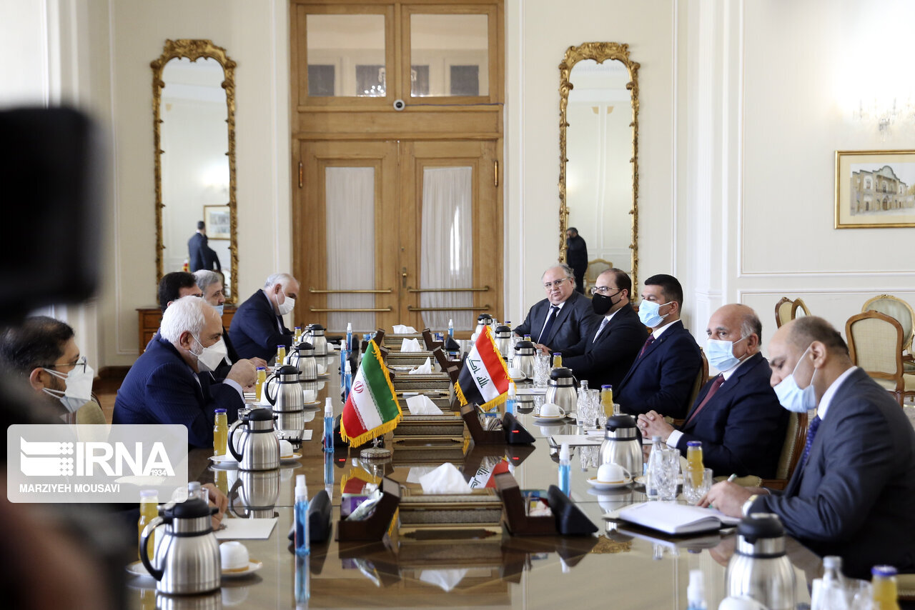 طالبت بالربط السككي.. ايران تصف الهجمات والحوادث الاخيرة فی العراق بالـ"مشبوهة"