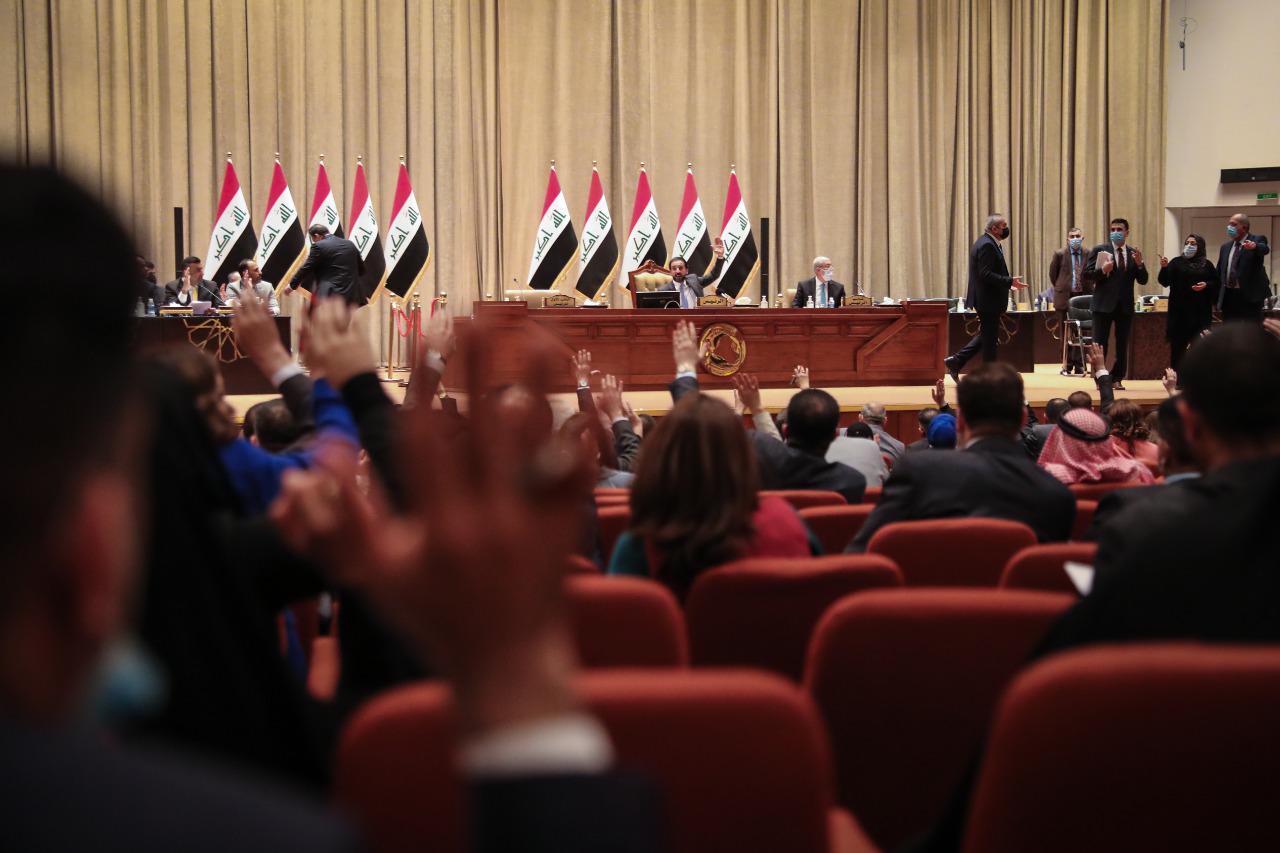 الكشف عن توصيات "الأزمة النيابية" بشأن حظر التجوال والامتحانات