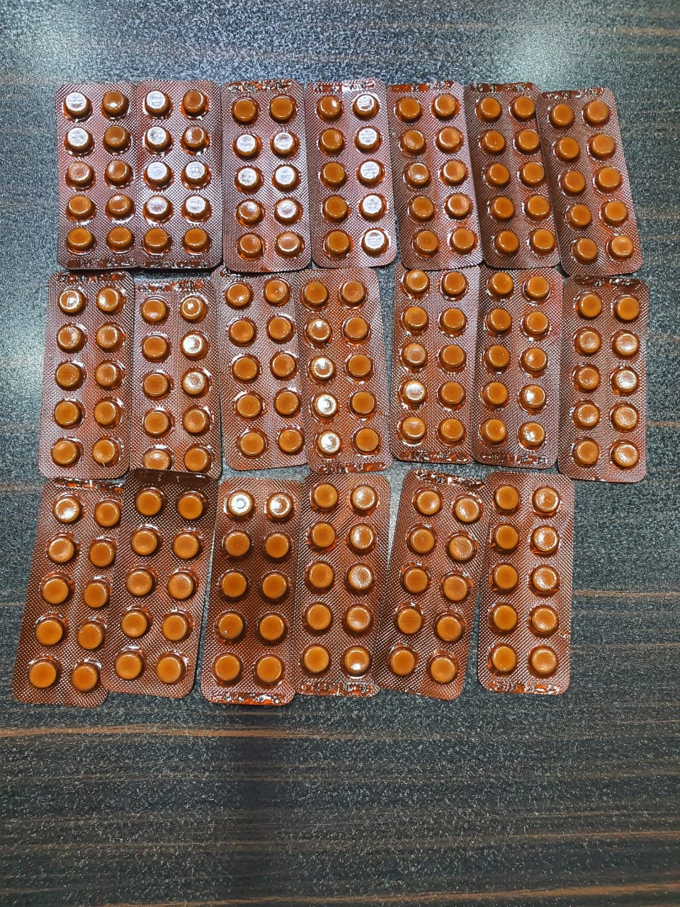 قادماً من إيران.. المنافذ الحدودية تعلن القبض على شخص بحوزته حبوب مخدرة