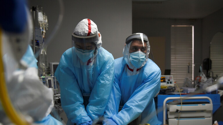 15 ولاية أمريكية تسجل ارتفاعا كبيرا بإصابات كورونا