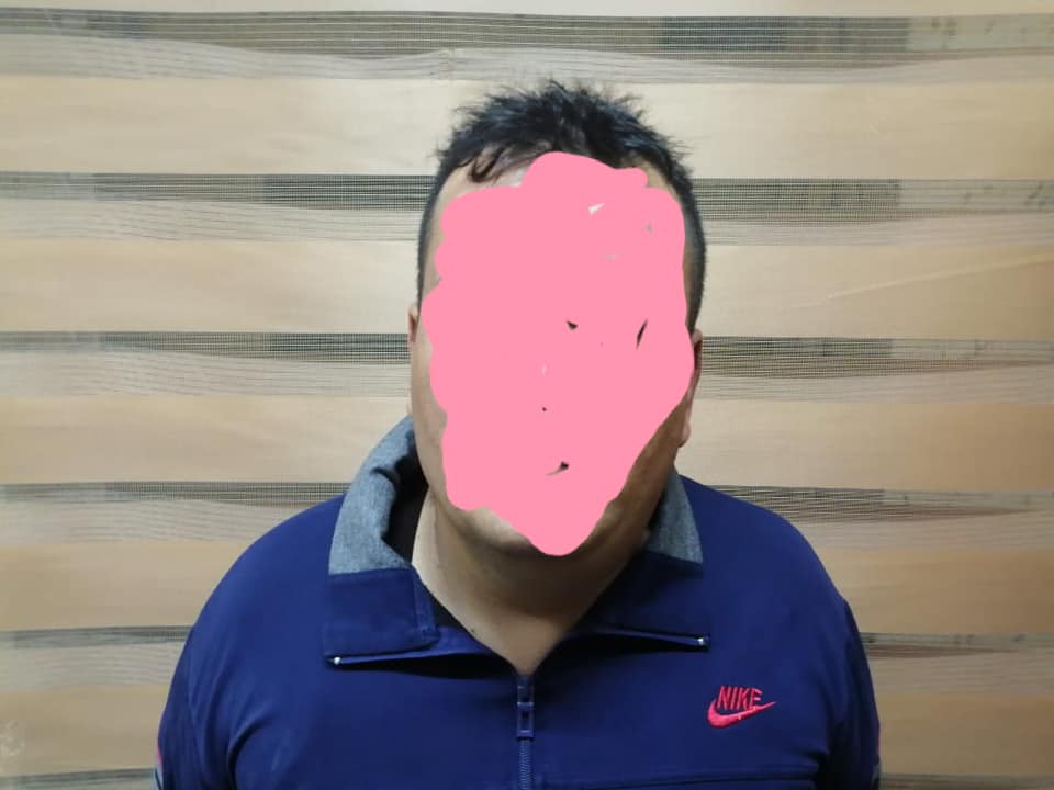 بحوزته 5200 حبة مخدرة.. القبض على متهم بتجارة المخدرات في بغداد (صور)