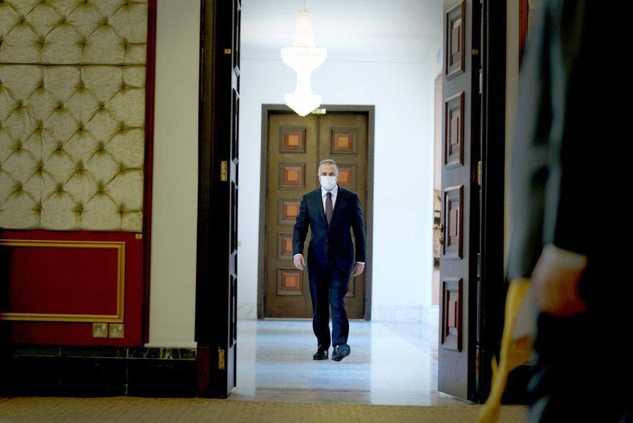 الكاظمي يطلق وعداً للمحاضرين المجانيين