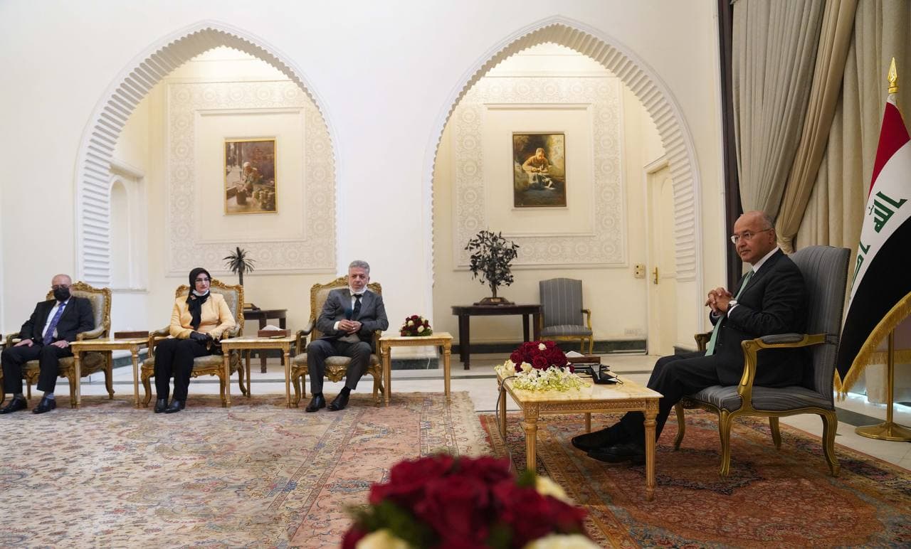 رئيس الجمهورية يستقبل وفداً من الكرد الفيليين ويدعو إلى إنصاف الضحايا