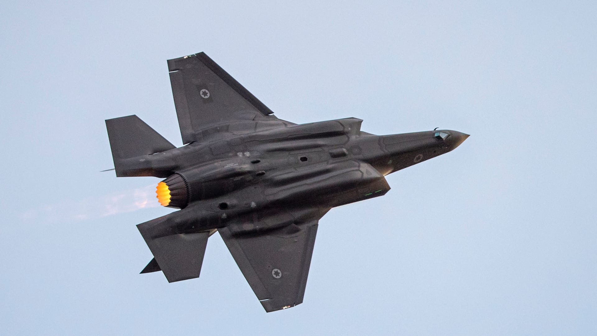 بضمنها 50 طائرة "F35" .. ادارة بايدن تمضي قدما بصفقة أسلحة للإمارات عقدت في عهد ترامب