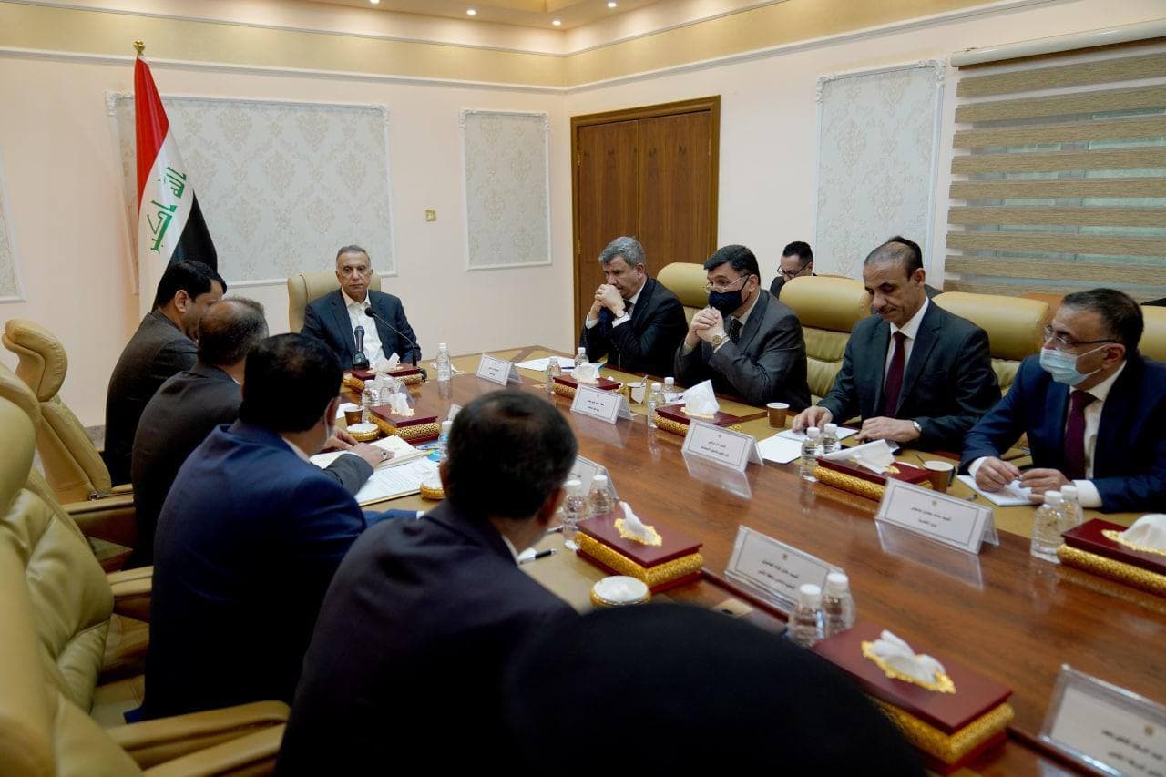 ساتابع شخصياً توفير الدعم.. الكاظمي: توجه الحكومة للاستثمار بالمثنى في مجالي الزراعة والطاقة الشمسية (صور)