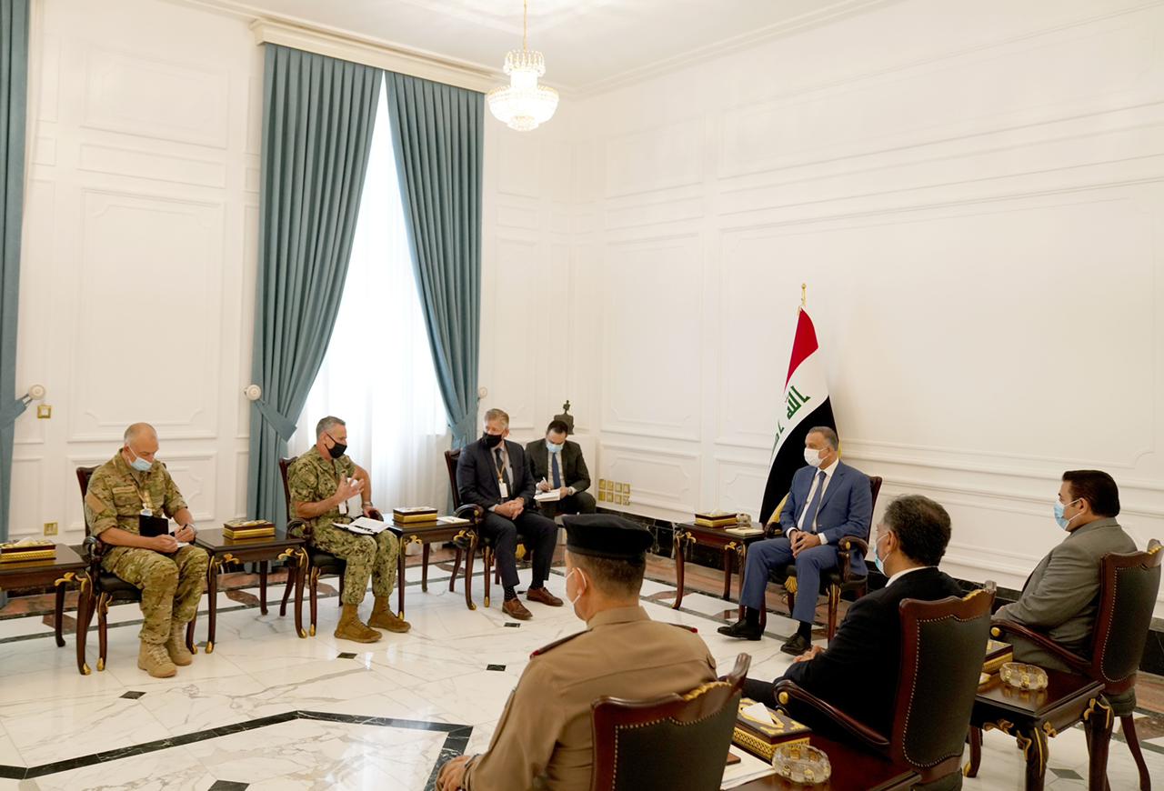 الكاظمي يبحث مهام "الناتو" في العراق مع وفد رفيع من البعثة (فيديو)