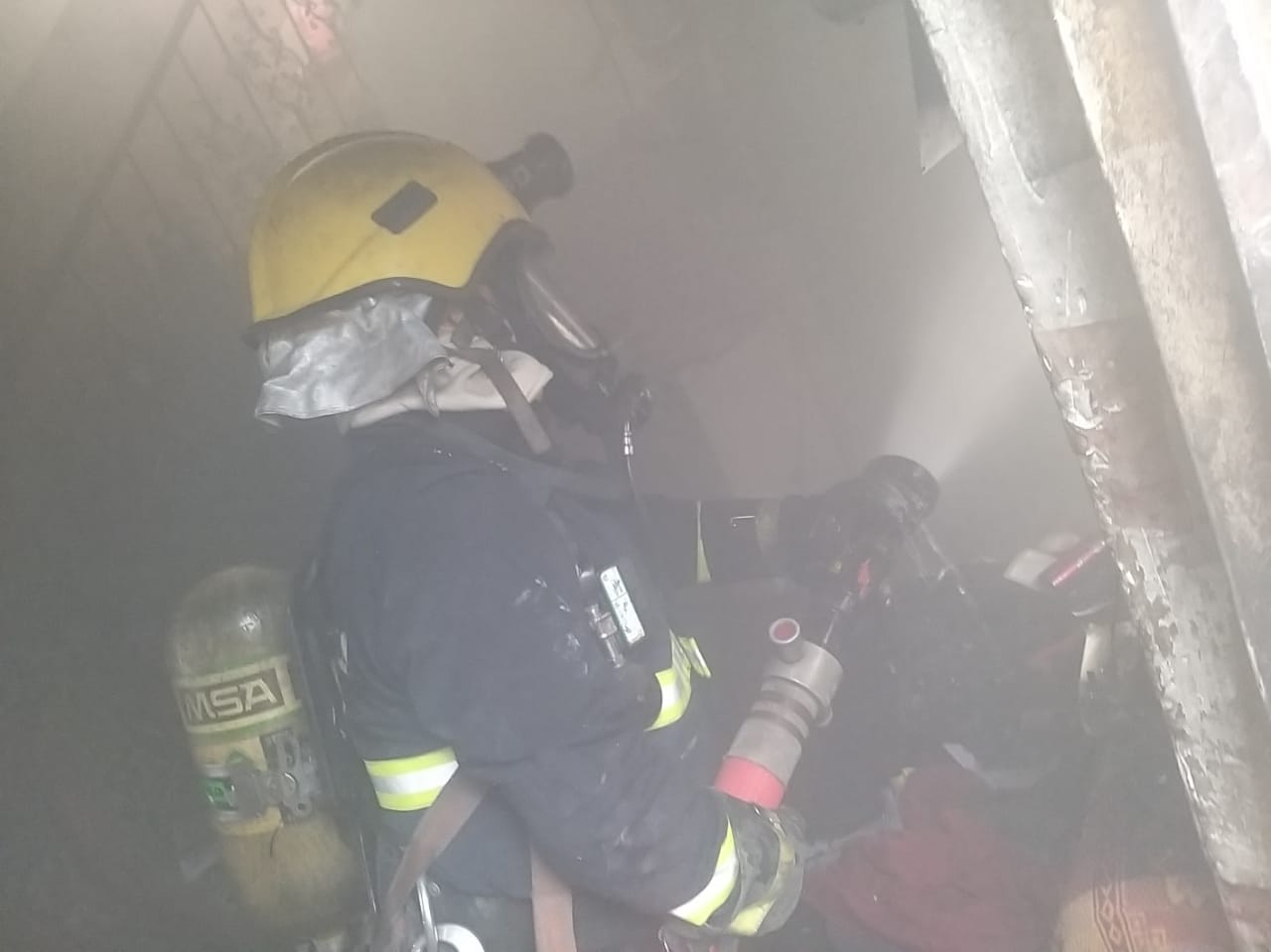 بالصور.. شاحن موبايل يتسبب بحريق هائل في كربلاء