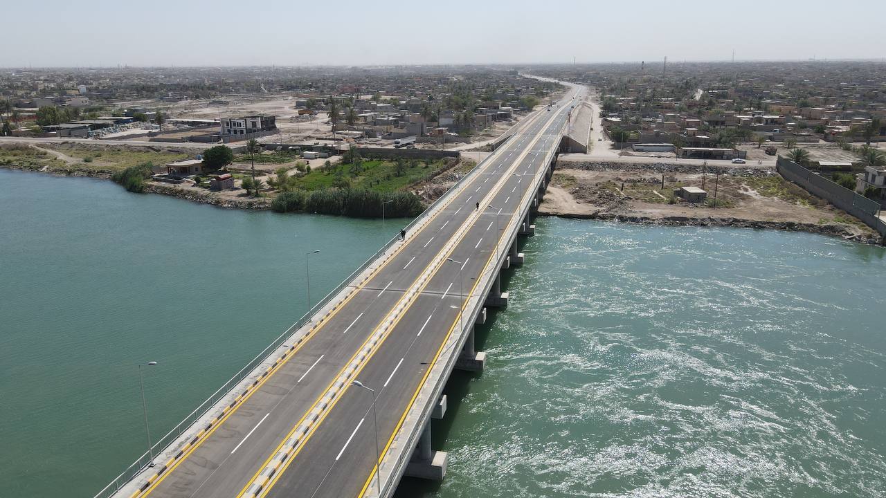 بالصور.. وزيرة الاعمار تفتتح جسراً حيوياً في الفلوجة