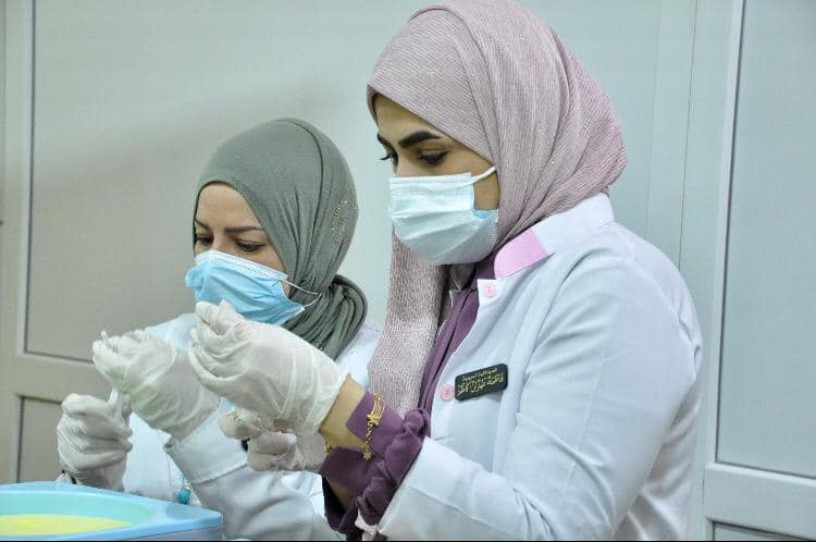 اكثر شدة وخطورة.. العراق يدخل الموجة الثالثة لكورونا والصحة تكثف كميات اللقاح