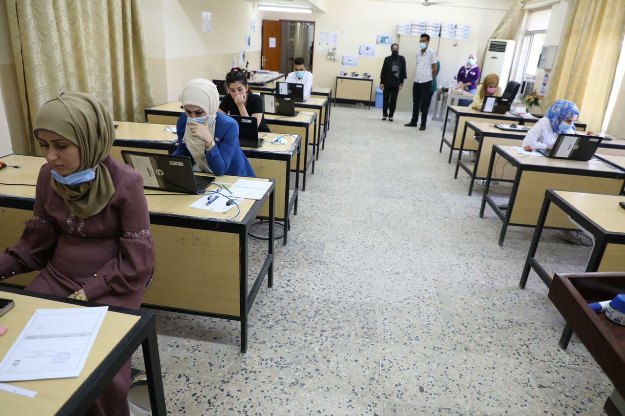 مفوضية حقوق الانسان تدعو التربية لتأجيل الأمتحانات الى شهر أيلول