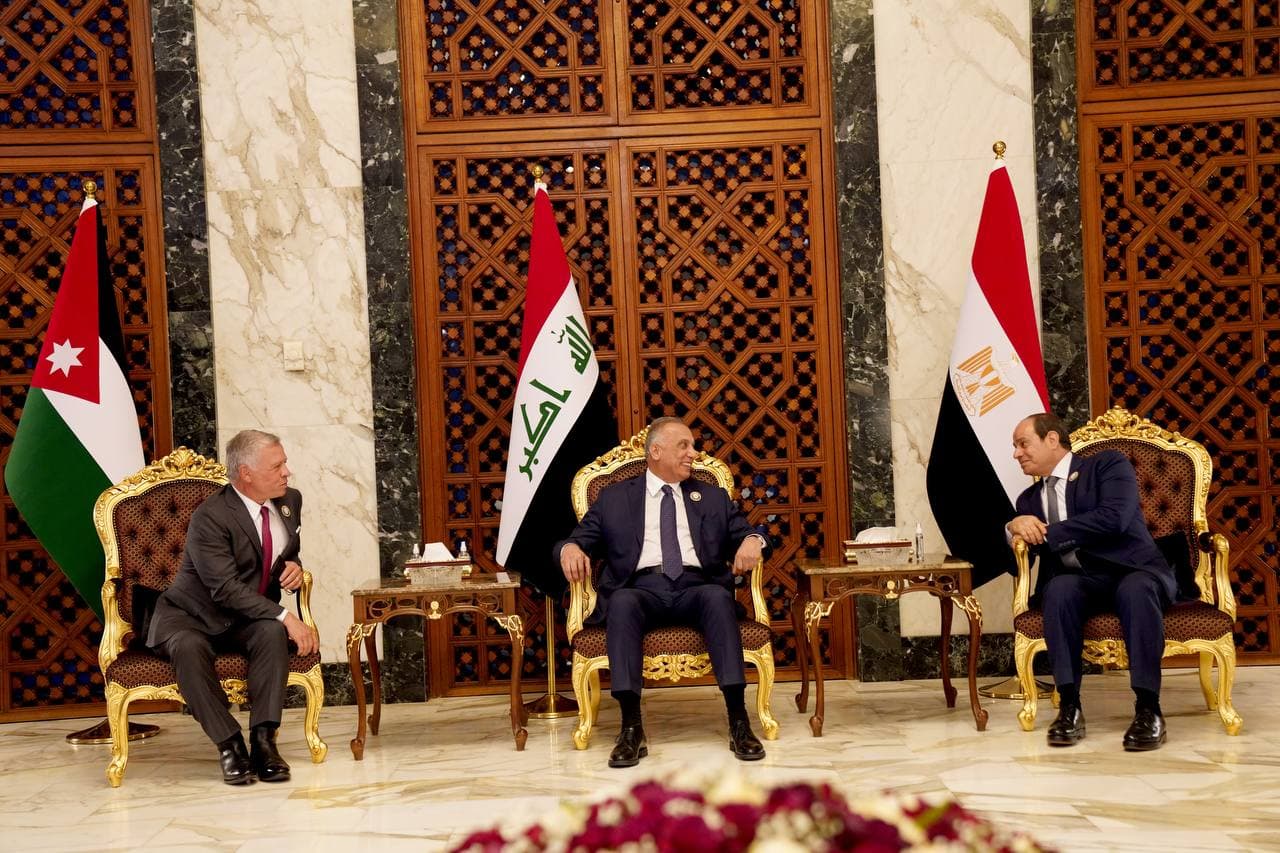 القمة العربية ومشروع الشام الجديد وانقطاع الطاقة الكهربائية