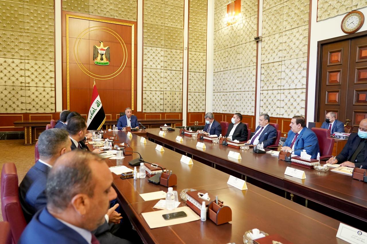 خلال اجتماعه بالمحافظين.. الكاظمي: كل خطوة لحل مشكلة الكهرباء بالعراق تتطلب سنوات