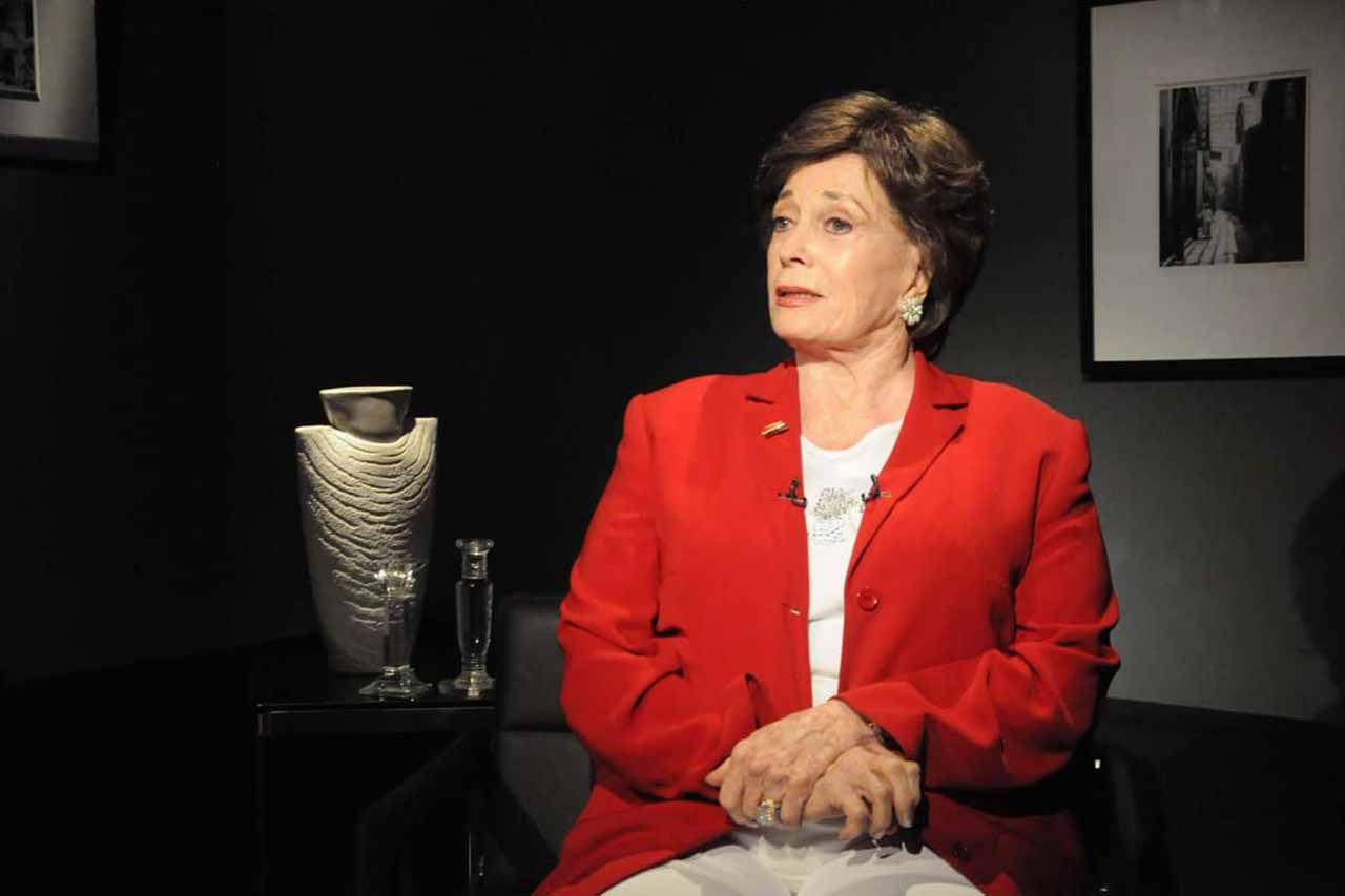 الرئاسة المصرية تعلن وفاة جيهان السادات