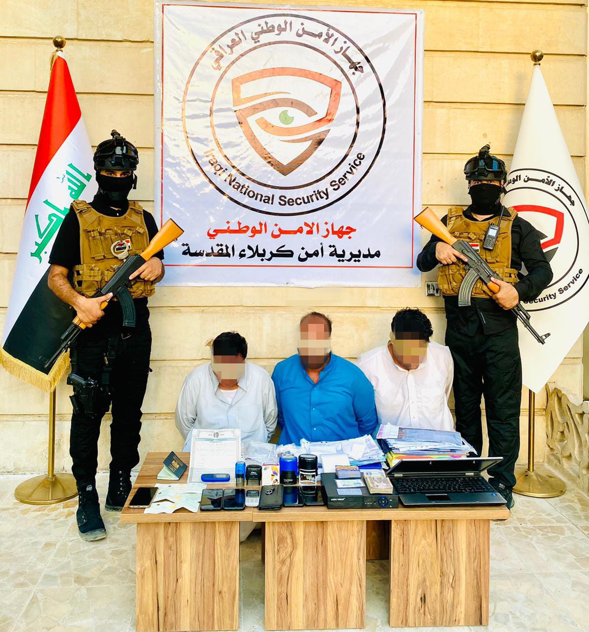 بالصورة.. ضبط شبكة لتزوير المعاملات والمستمسكات الرسمية للمواطنين في كربلاء