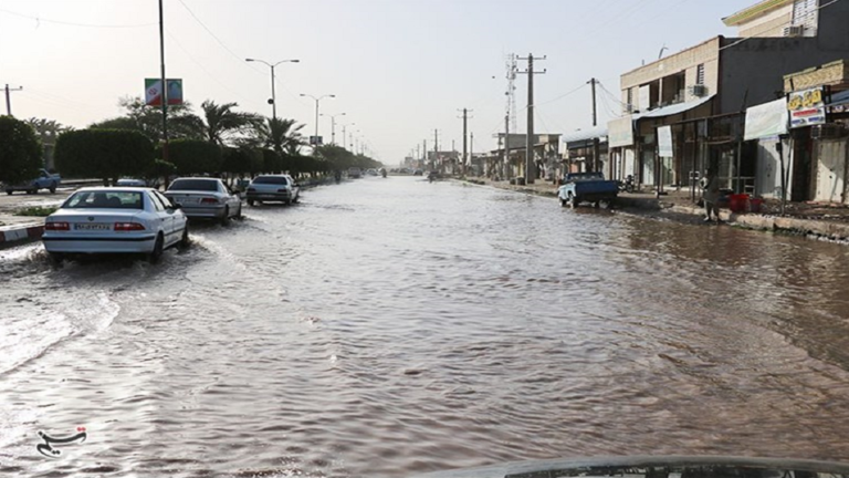 مقتل شخصين وفقدان 3 جراء السيول جنوب إيران