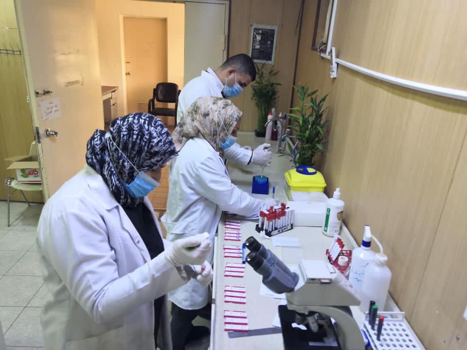 تخفيض كبير بعدد الفحوصات.. العراق يسجل حصيلة ثقيلة من الوفيات والاصابات بكورونا