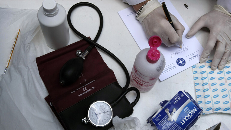 قانون جديد في المغرب يلزم الأطباء بكتابة وصفاتهم العلاجية بخط واضح